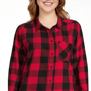 Woman’s buttons down flannel shirt with long sleeves